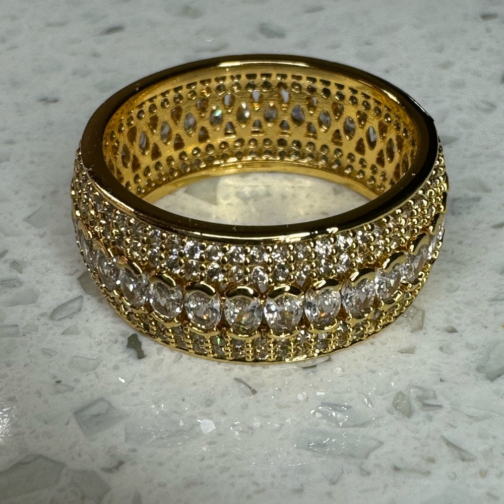 18KT GOLD PLATED FILIGREE RING WITH ZIRCONIAS - Picture 3 of 16